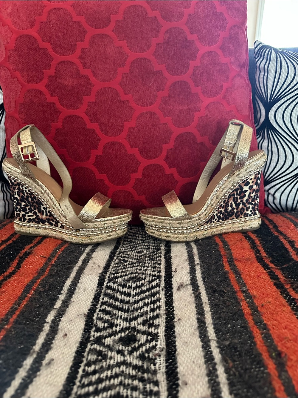 Red HOTT Gold Leopard Wedge Sandals